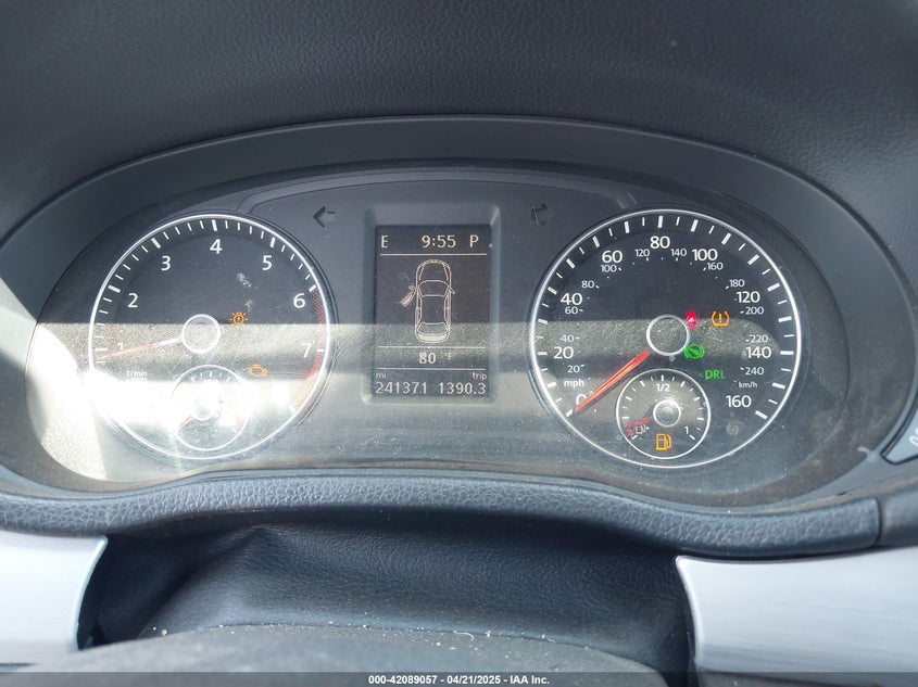 2013 VOLKSWAGEN PASSAT VIN: 1VWBP7A37DC065676
