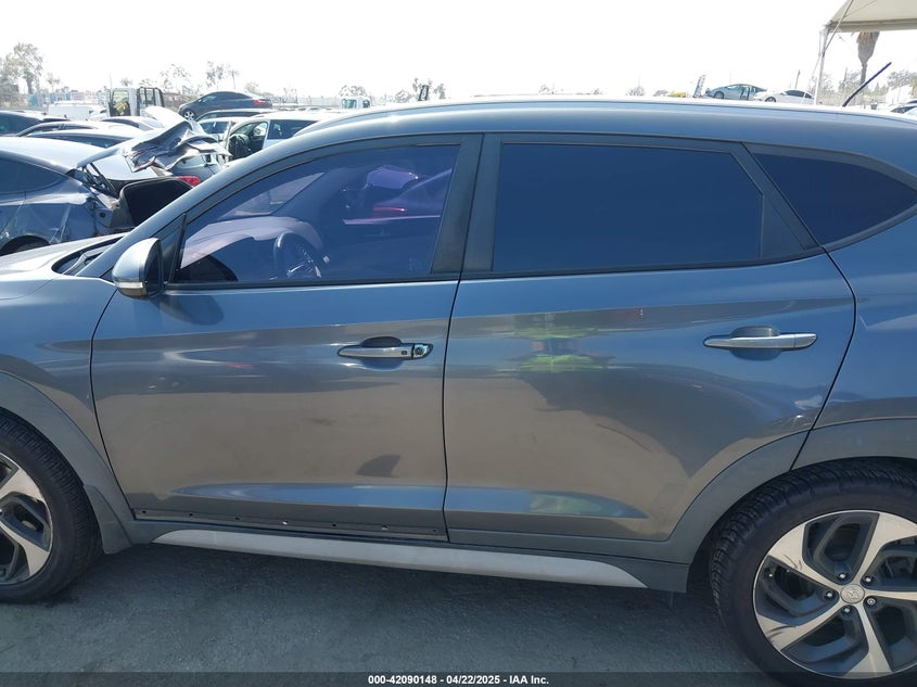 2017 HYUNDAI TUCSON VIN: KM8J33A26HU385271