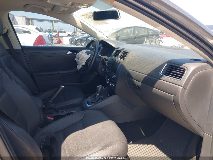 2011 VOLKSWAGEN JETTA VIN: 3VWDZ7AJ9BM360601