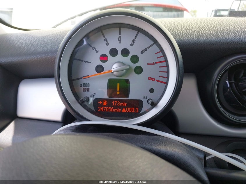 2009 MINI COOPER VIN: WMWMF33569TU75508