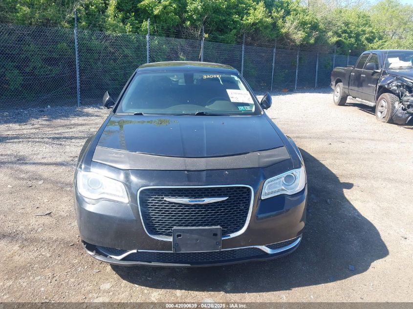 2018 Chrysler 300 Touring VIN: 2C3CCAAG1JH320581 Lot: 42090639