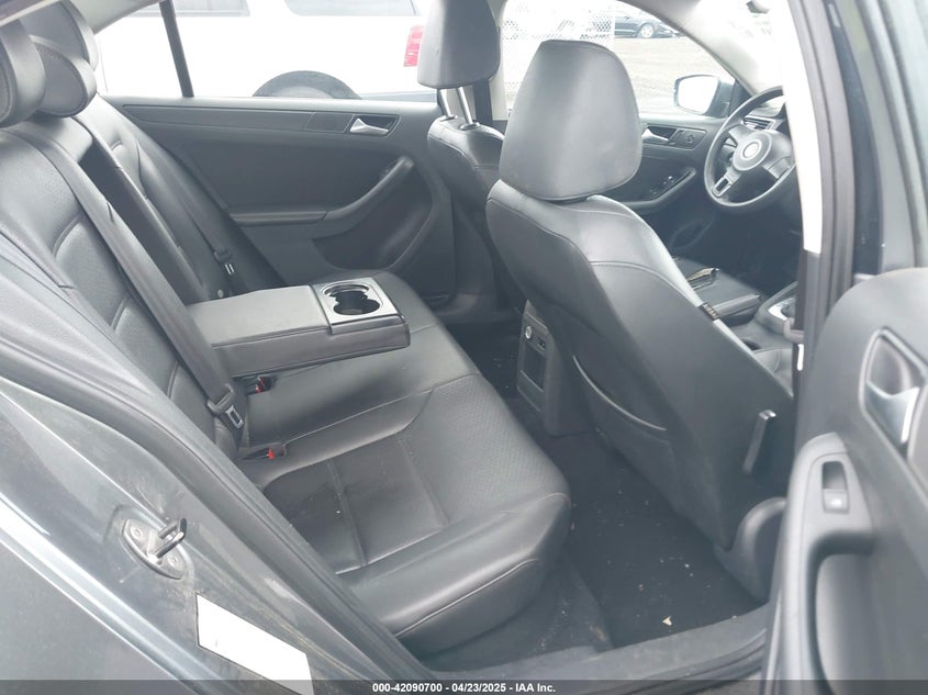 2014 Volkswagen Jetta 1.8T Se VIN: 3VWD17AJ0EM246966 Lot: 42090700