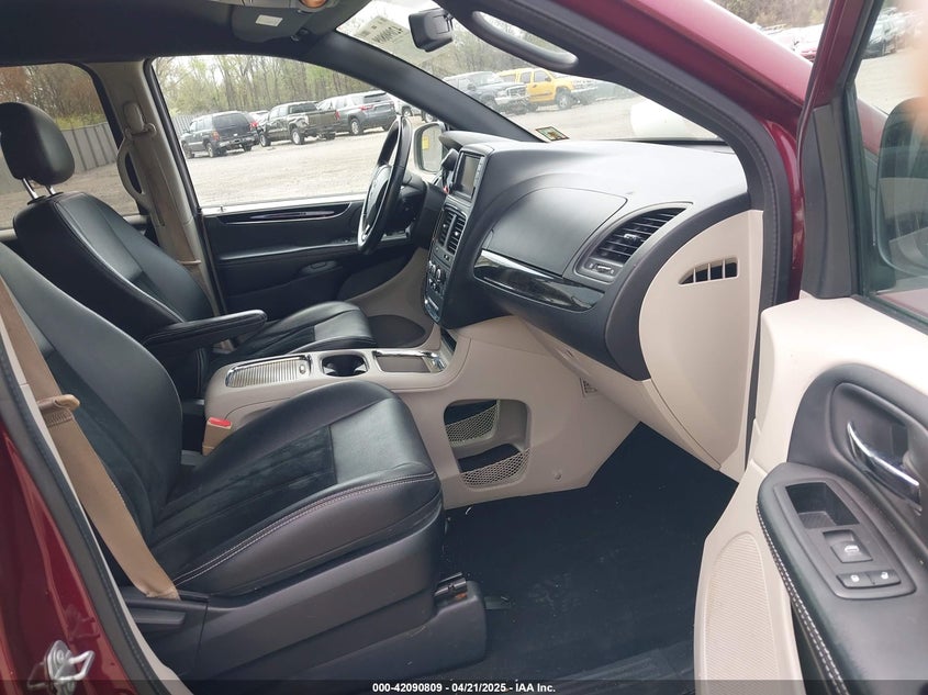 2017 DODGE GRAND CARAVAN SXT - 2C4RDGCG2HR715036