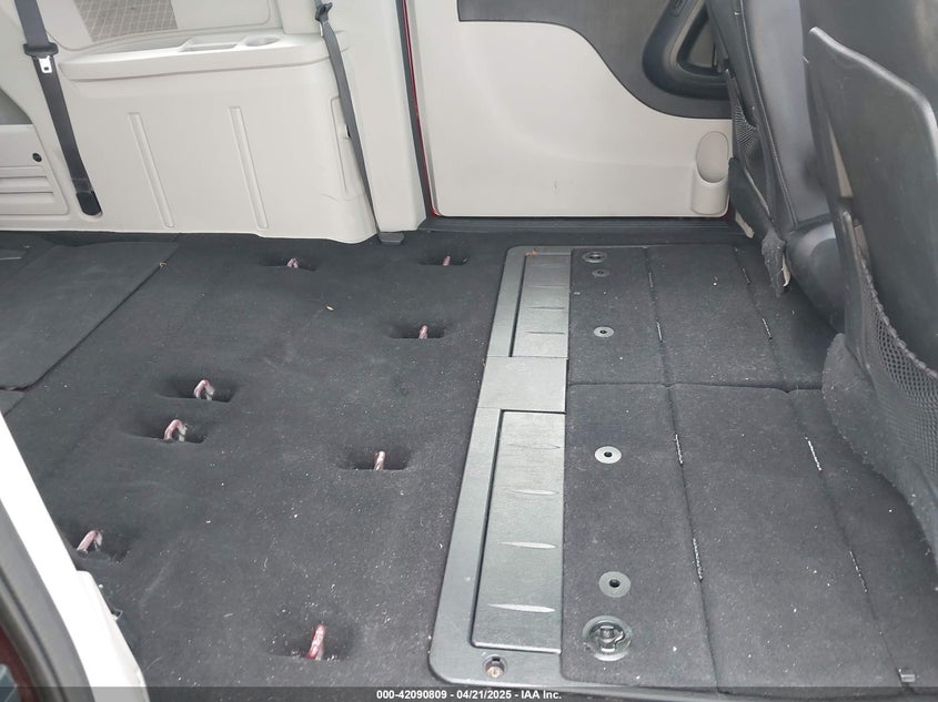 2017 DODGE GRAND CARAVAN SXT - 2C4RDGCG2HR715036