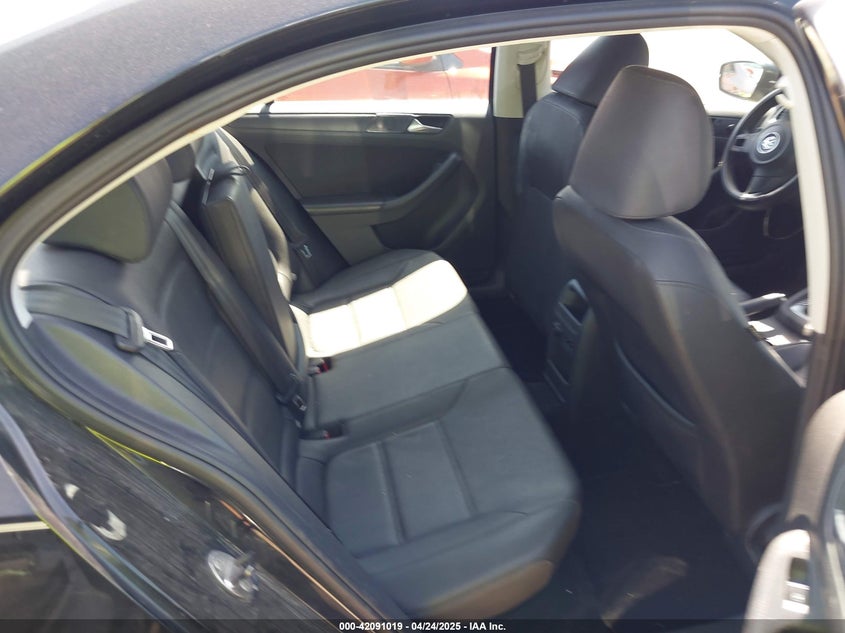 2012 VOLKSWAGEN JETTA VIN: 3VWDP7AJ2CM351066