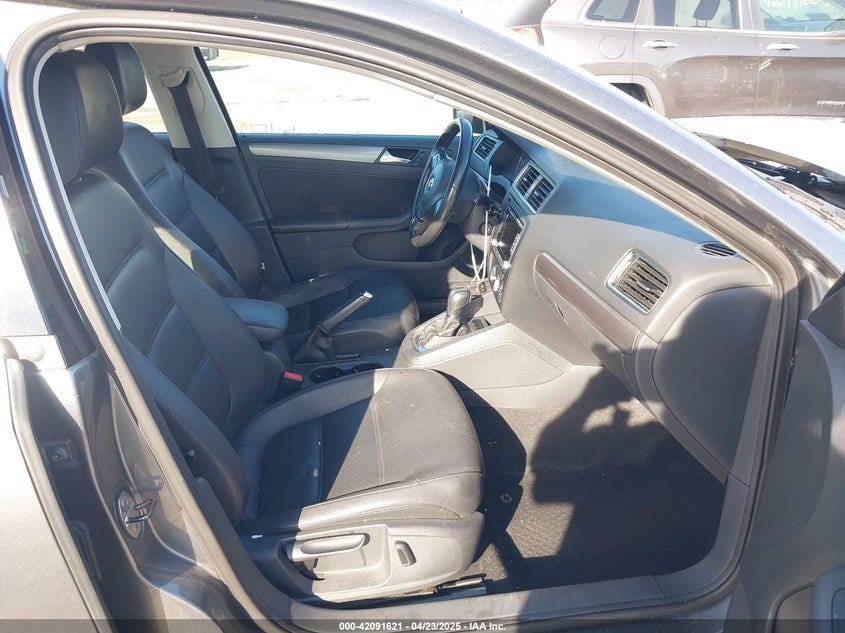2013 VOLKSWAGEN JETTA VIN: 3VWLL7AJ6DM291317