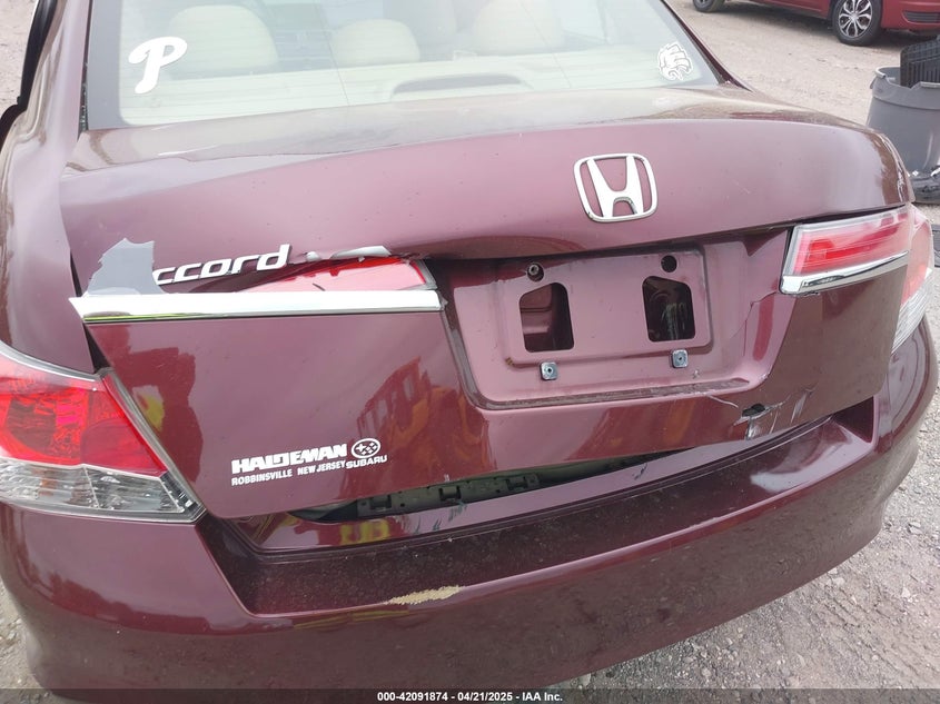2011 HONDA ACCORD VIN: 1HGCP2F8XBA009322