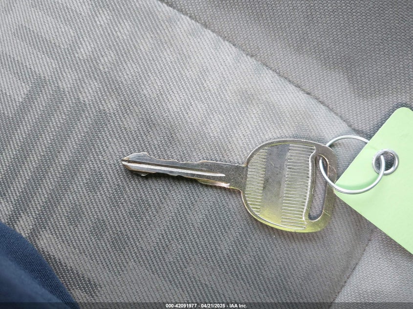 2006 CHEVROLET EQUINOX VIN: 2CNDL13F166140083