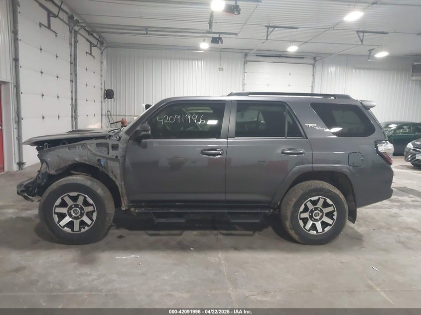 2023 TOYOTA 4RUNNER TRD OFF ROAD PREMIUM - JTERU5JR4P6194394