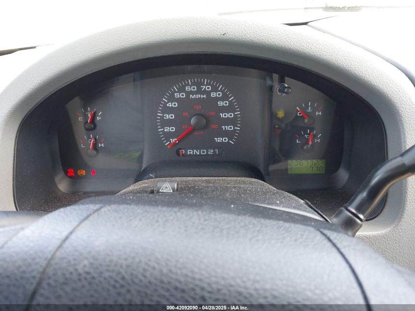 2004 Ford F-150 Stx/Xl/Xlt VIN: 1FTRF12W24NC11903 Lot: 42092090