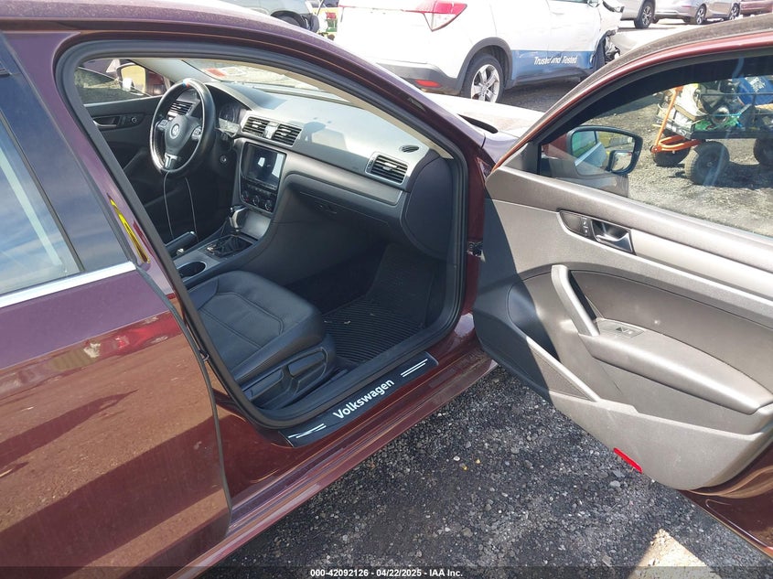 2014 VOLKSWAGEN PASSAT VIN: 1VWBT7A34EC093996