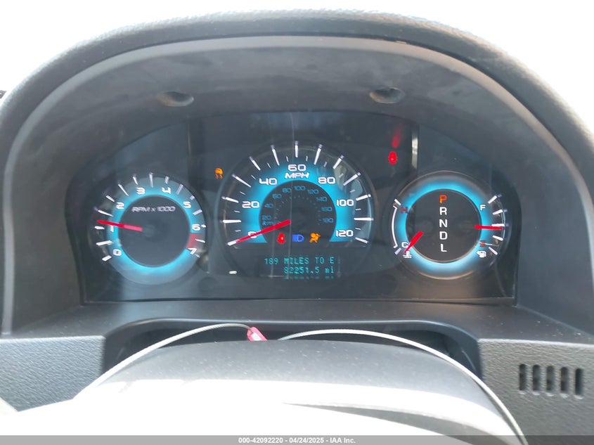 2011 FORD FUSION VIN: 3FAHP0JA6BR328635