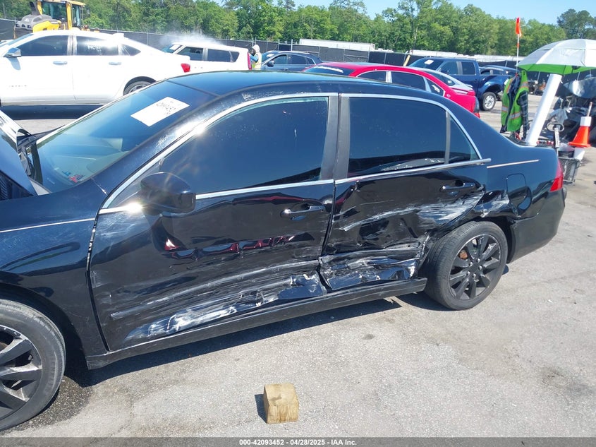 2007 HONDA ACCORD VIN: 1HGCM56367A007394