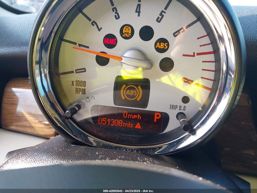 2012 MINI COOPER S VIN: WMWSV3C50CT388026