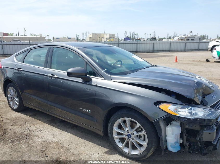 2019 FORD FUSION HYBRID VIN: 3FA6P0LU3KR174108