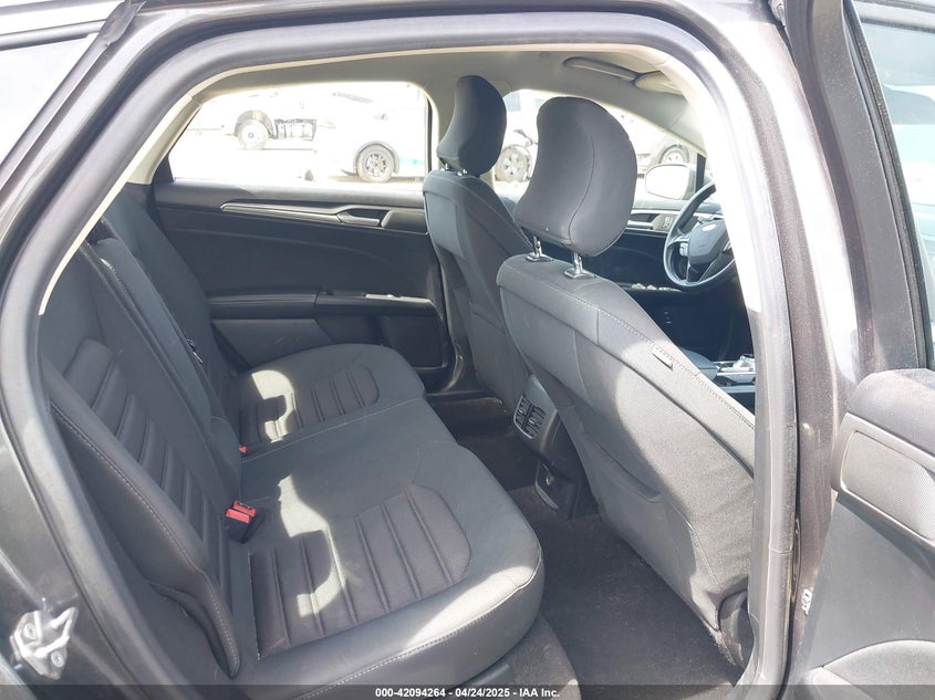 2019 FORD FUSION HYBRID VIN: 3FA6P0LU3KR174108