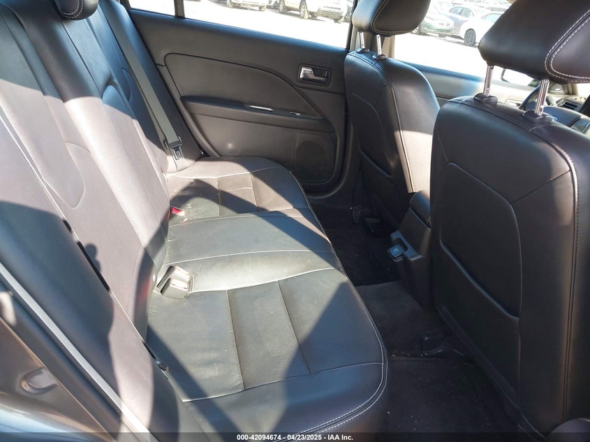 2011 FORD FUSION VIN: 3FADP0L34BR290335