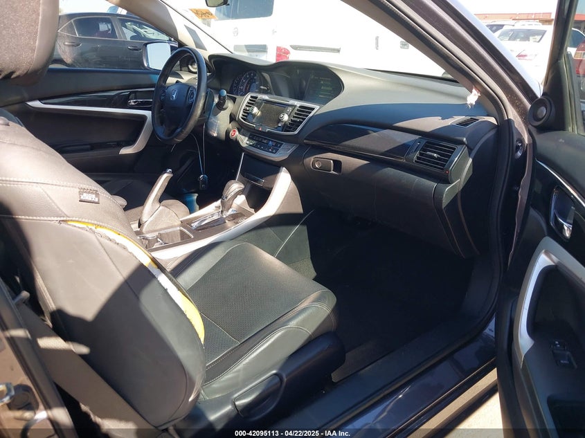 2013 HONDA ACCORD VIN: 1HGCT1B85DA021392