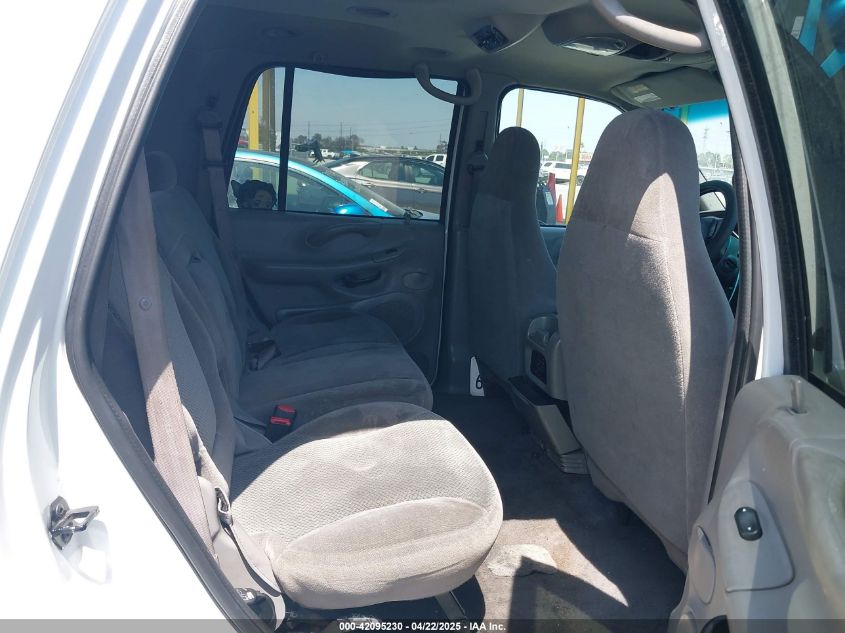 2002 Ford Expedition Xlt VIN: 1FMRU15W62LA54592 Lot: 42095230