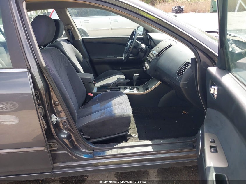 2006 NISSAN ALTIMA VIN: 1N4AL11D86N428158