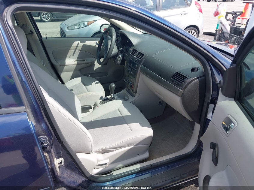 2008 CHEVROLET COBALT VIN: 1G1AK58F987199906