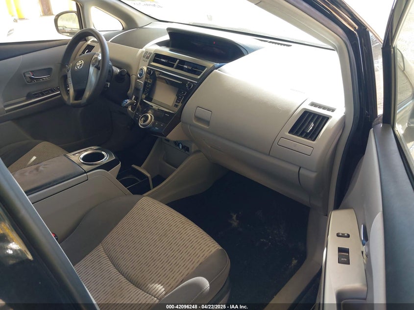 2015 TOYOTA PRIUS V VIN: JTDZN3EU5FJ030605