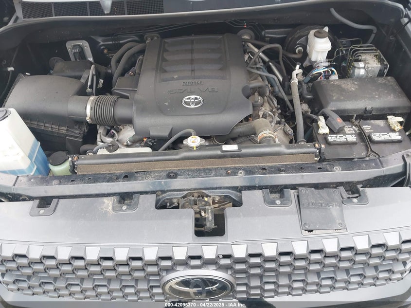 2019 TOYOTA TUNDRA SR5 5.7L V8 - 5TFUW5F11KX807277