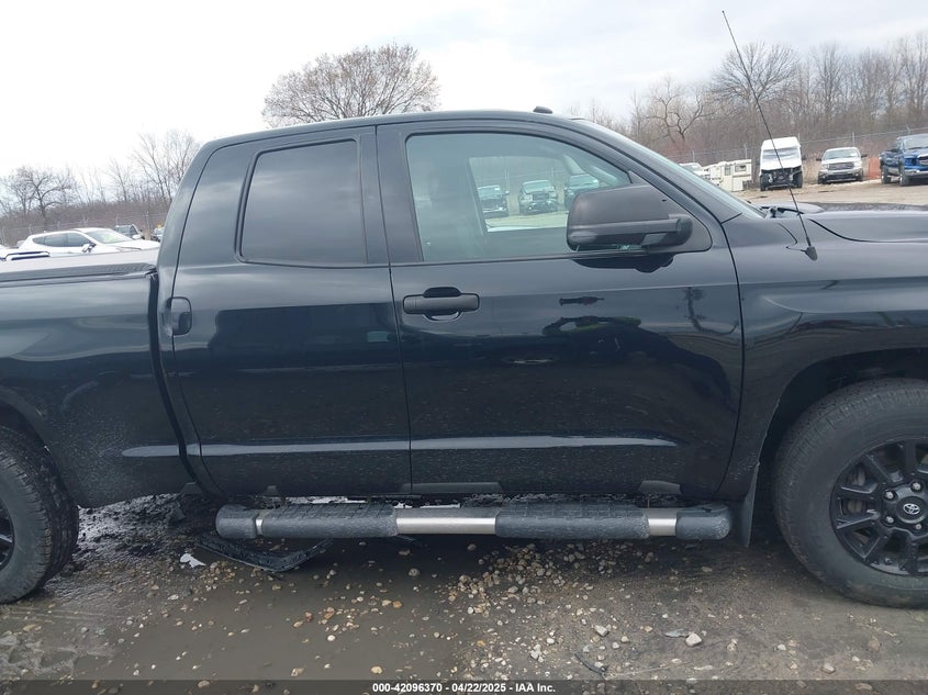 2019 TOYOTA TUNDRA SR5 5.7L V8 - 5TFUW5F11KX807277