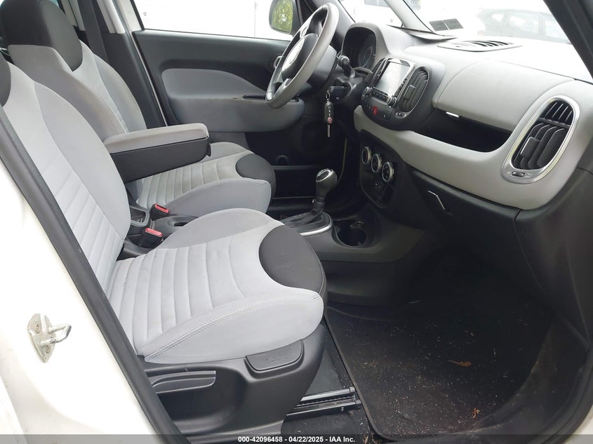 2014 FIAT 500L VIN: ZFBCFABH0EZ025605