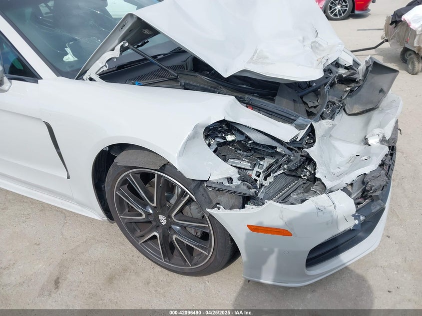 2018 PORSCHE PANAMERA 4S - WP0AB2A77JL136843
