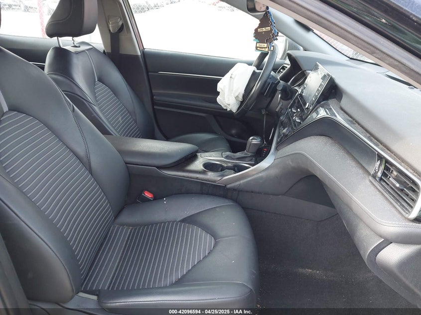 2021 TOYOTA CAMRY VIN: 4T1T11AK1MU425382