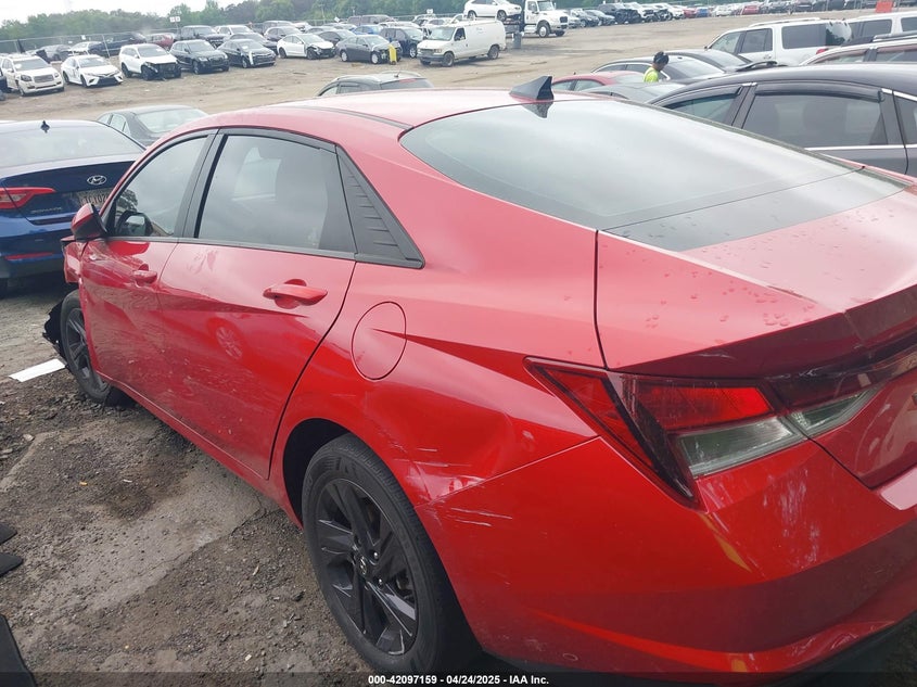 2022 HYUNDAI ELANTRA VIN: 5NPLS4AG4NH063140