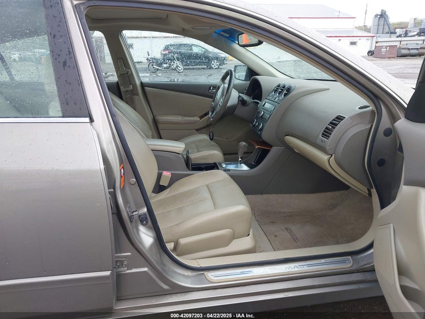2008 NISSAN ALTIMA VIN: 1N4AL21E58N452998