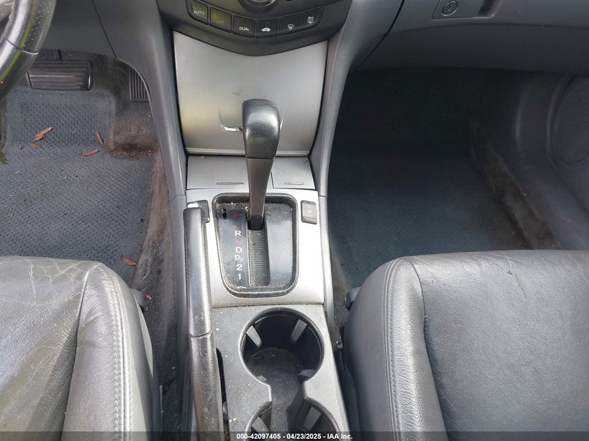 2007 HONDA ACCORD VIN: 1HGCM66527A093519