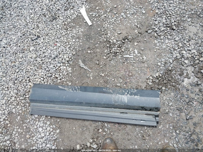 2018 TOYOTA RAV4 LIMITED - JTMYFREV3JJ176885