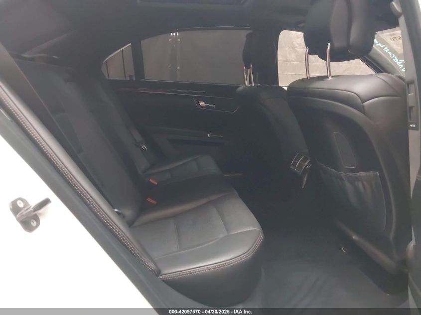 2011 Mercedes-Benz S 63 Amg VIN: WDDNG7EB7BA402556 Lot: 42097570