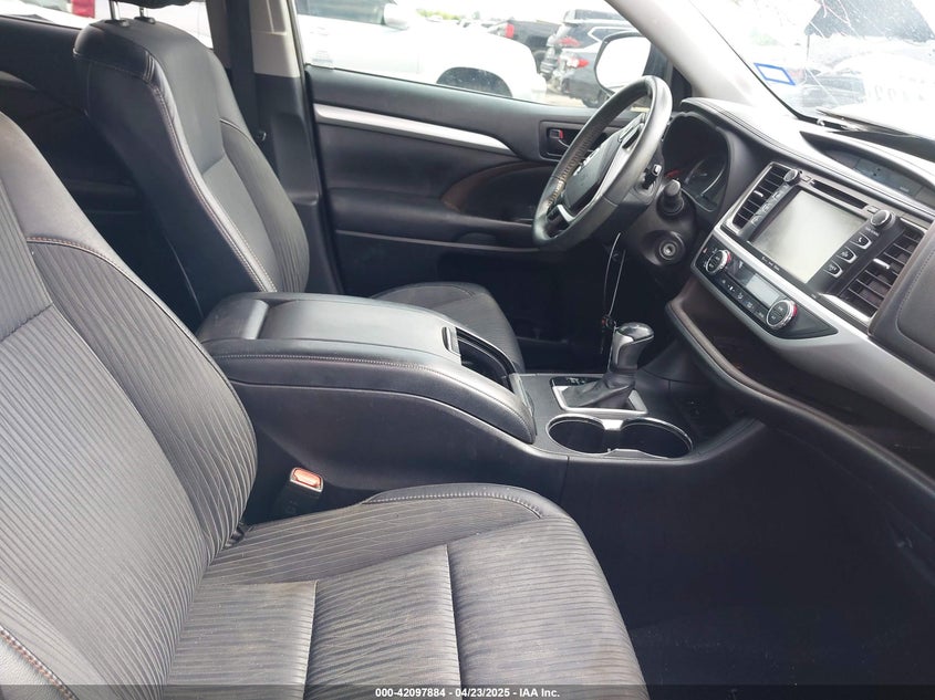 2016 TOYOTA HIGHLANDER VIN: 5TDZKRFHXGS173146