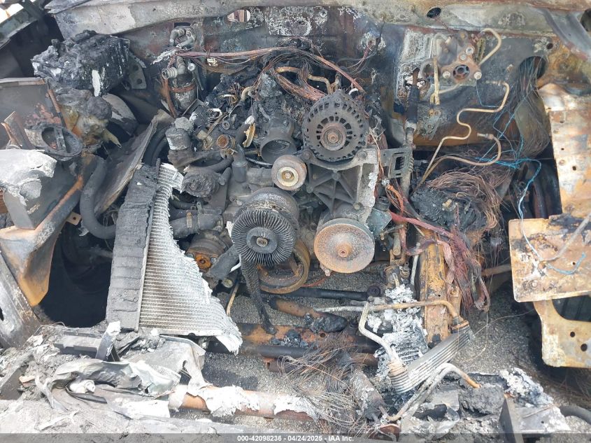 2001 GMC Sierra 3500 Chassis Sl VIN: 1GDJC34U31F108987 Lot: 42098236