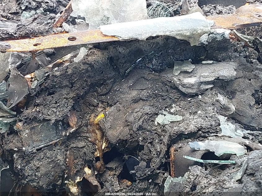 2001 GMC Sierra 3500 Chassis Sl VIN: 1GDJC34U31F108987 Lot: 42098236