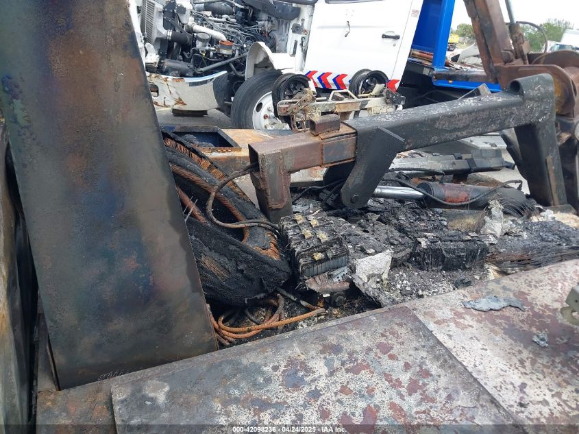 2001 GMC Sierra 3500 Chassis Sl VIN: 1GDJC34U31F108987 Lot: 42098236