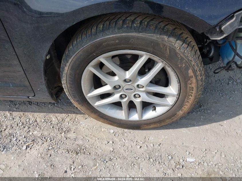 2012 Ford Fusion S VIN: 3FAHP0GA1CR135298 Lot: 42098456