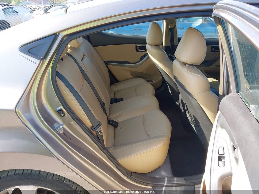 2011 HYUNDAI ELANTRA VIN: 5NPDH4AE0BH004972