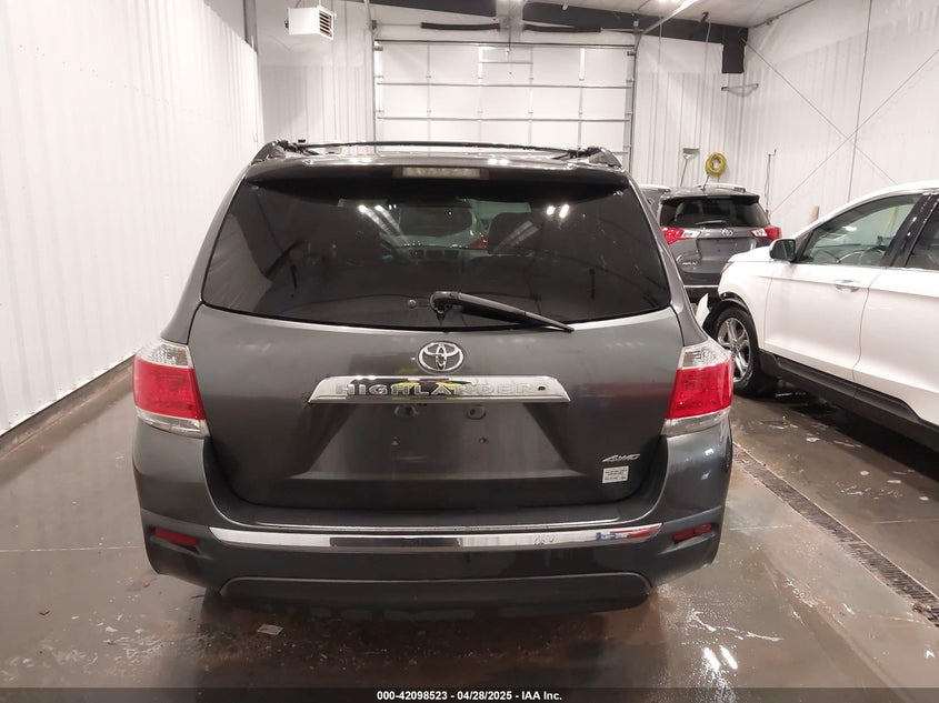 2013 TOYOTA HIGHLANDER VIN: 5TDBK3EH8DS206124