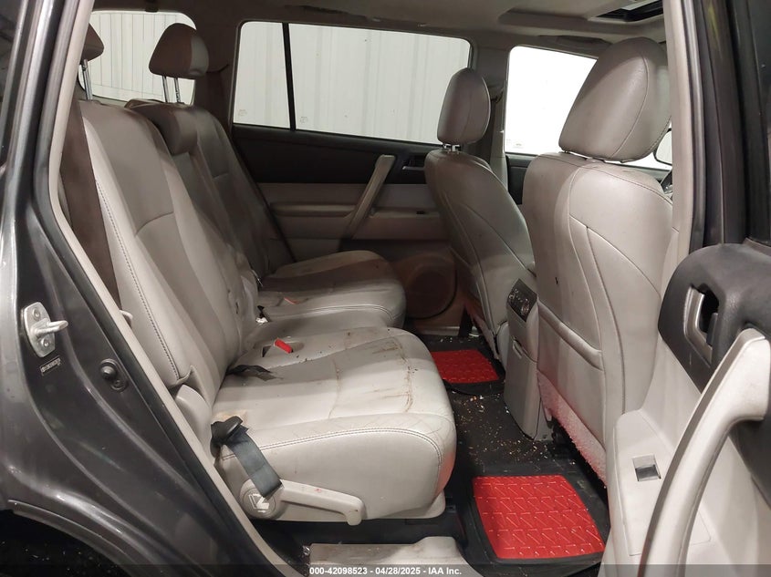 2013 TOYOTA HIGHLANDER VIN: 5TDBK3EH8DS206124