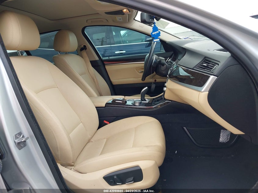 2016 BMW 535I VIN: WBA5B1C52GG553356