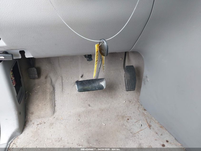 2005 Kia Sedona Ex/Lx VIN: KNDUP132856749259 Lot: 42098677