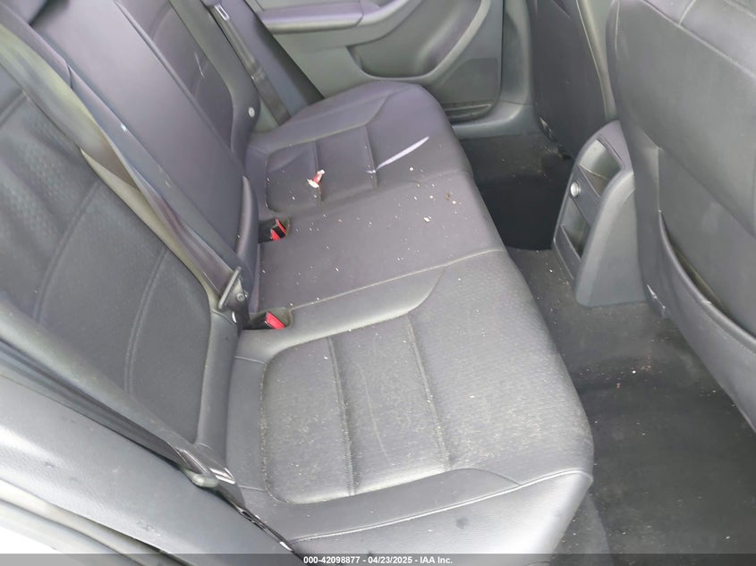 2016 VOLKSWAGEN JETTA VIN: 3VWD67AJ3GM320479
