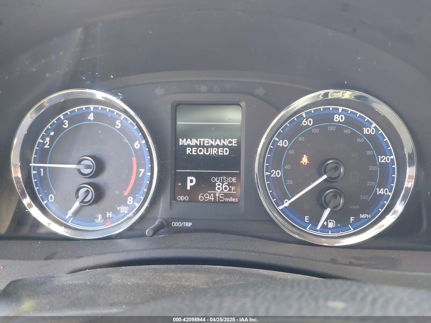2018 TOYOTA COROLLA VIN: 2T1BURHE1JC097976