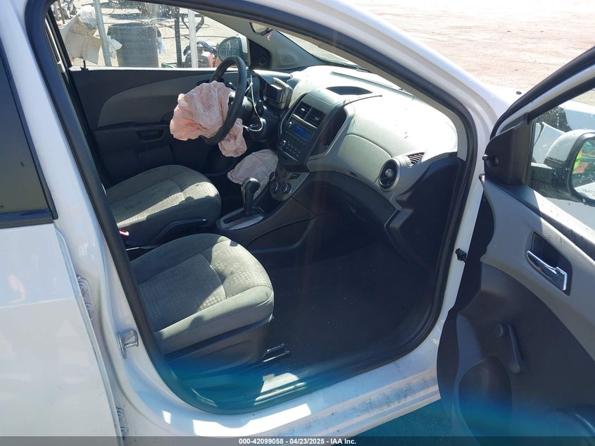 2014 CHEVROLET SONIC VIN: 1G1JA6SH3E4196824