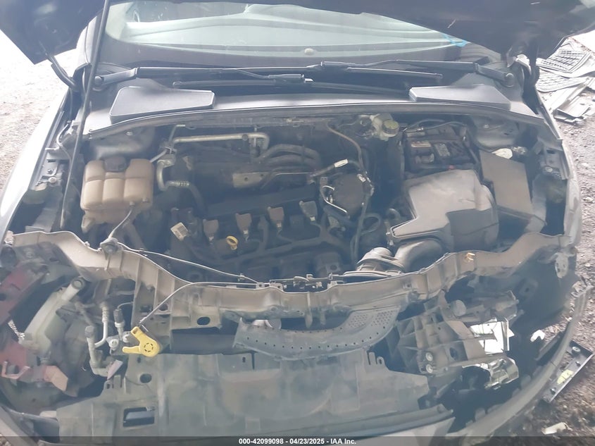 2015 FORD FOCUS VIN: 1FADP3F21FL293539